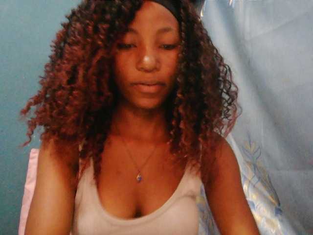 Sorayah1 live cam on BongaCams