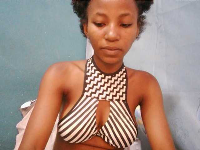 Sorayah1 live cam on BongaCams