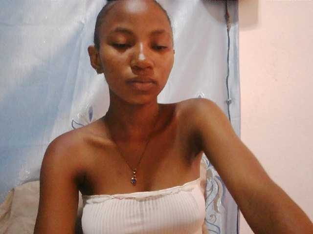 Sorayah1 live cam on BongaCams