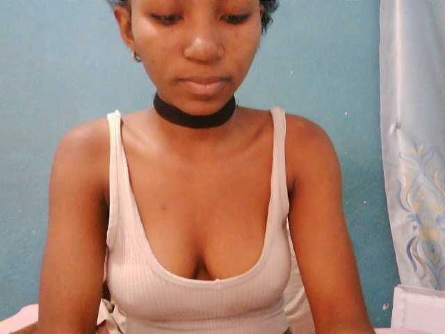 Sorayah1 live cam preview