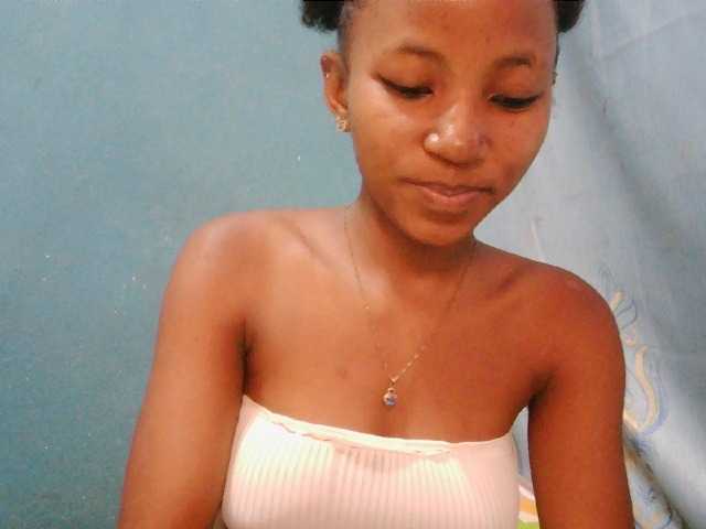 Sorayah1 live cam on BongaCams