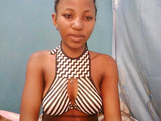 Sorayah1 live cam on BongaCams