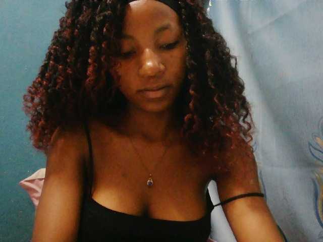 Sorayah1 live cam on BongaCams