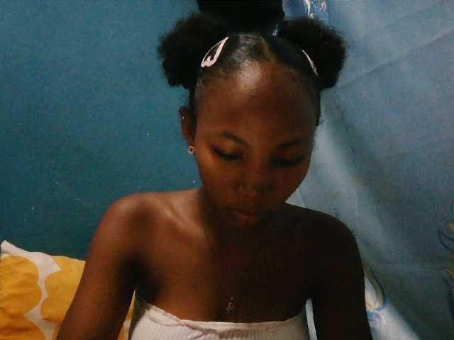 Sorayah1 live cam on BongaCams