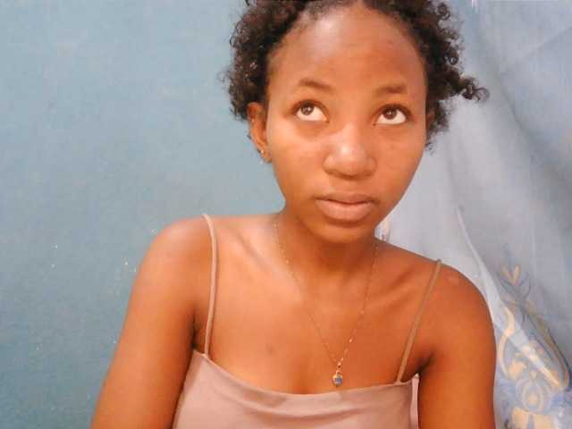Sorayah1 live cam on BongaCams
