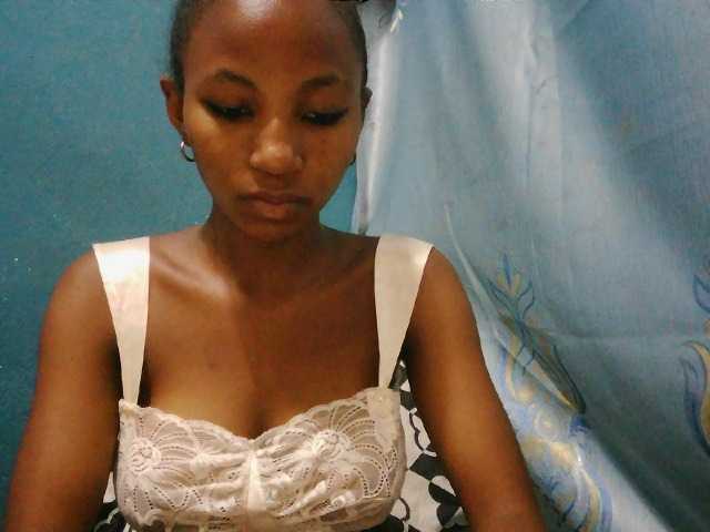 Sorayah1 live cam on BongaCams