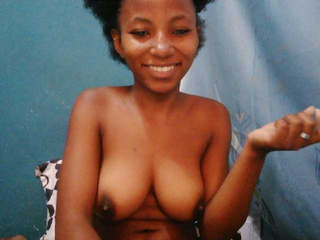 Sorayah1 live cam on BongaCams