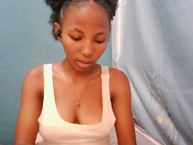 Sorayah1, en vivo ahora en BongaCams