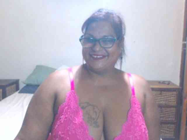INDIANFLIRT17