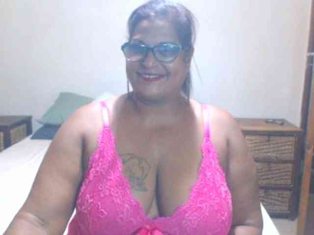 INDIANFLIRT17