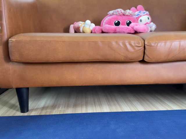 Elliemiu live cam on BongaCams