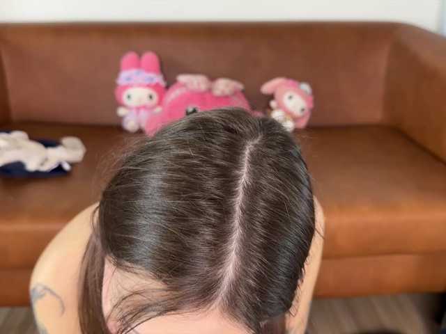 Elliemiu live cam on BongaCams