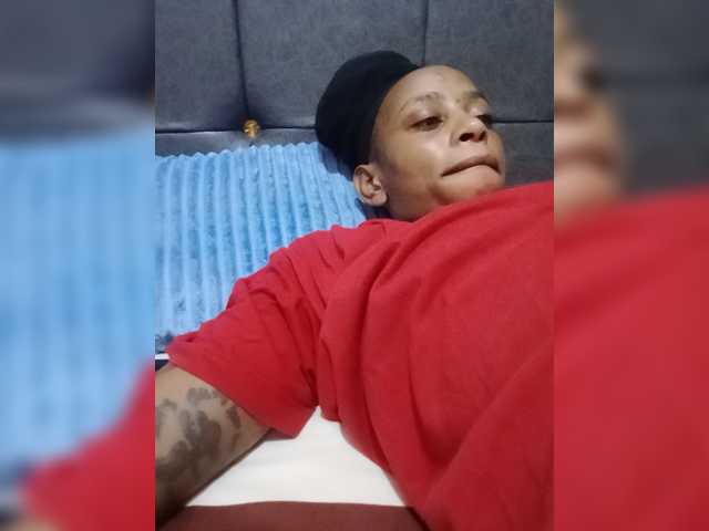 DarkDesireJ live cam on BongaCams