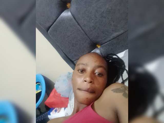 DarkDesireJ live cam on BongaCams