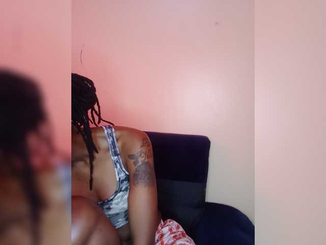 DarkDesireJ live cam on BongaCams