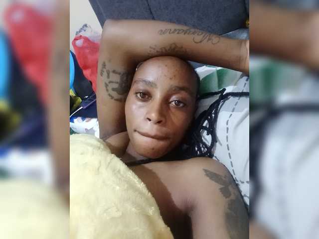 DarkDesireJ live cam preview