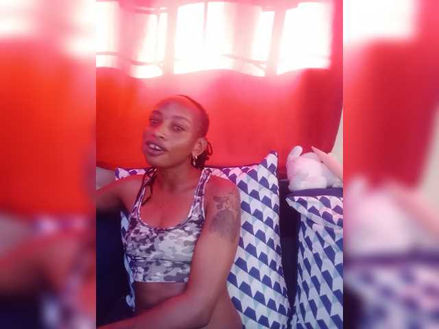 DarkDesireJ live cam on BongaCams
