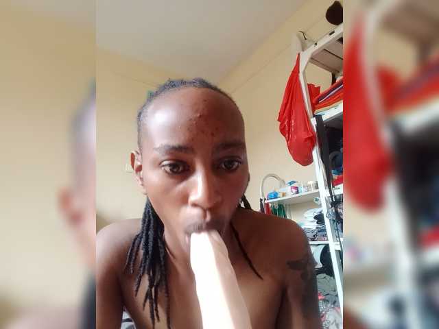 DarkDesireJ live cam on BongaCams