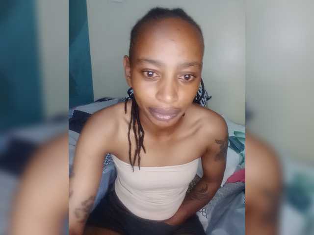 DarkDesireJ live cam on BongaCams
