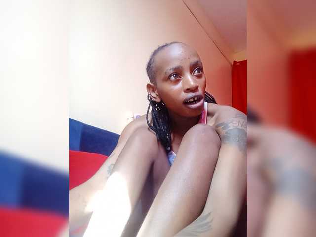 DarkDesireJ live cam on BongaCams