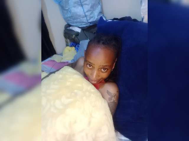 DarkDesireJ live cam on BongaCams