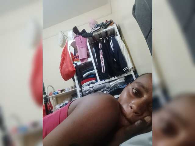 DarkDesireJ live cam on BongaCams