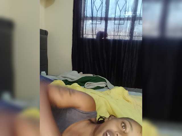 DarkDesireJ live cam on BongaCams