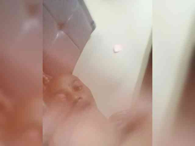 DarkDesireJ webcam