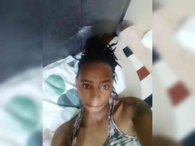DarkDesireJ webcam