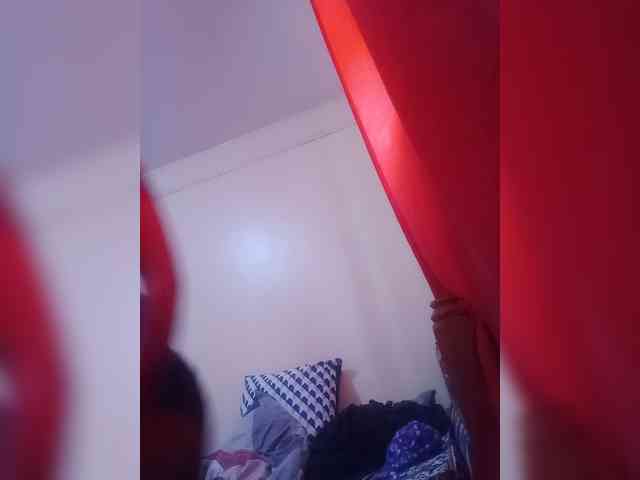 DarkDesireJ webcam