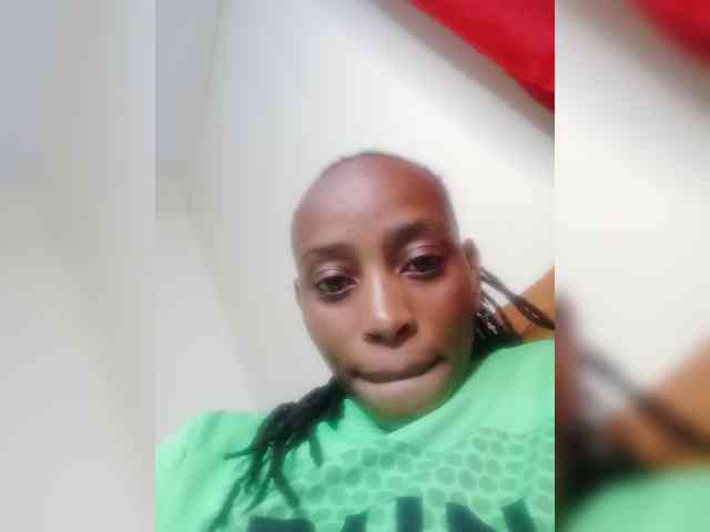 DarkDesireJ webcam