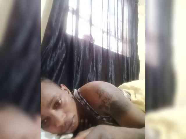 DarkDesireJ webcam
