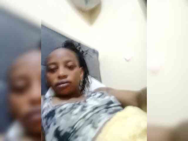 DarkDesireJ webcam