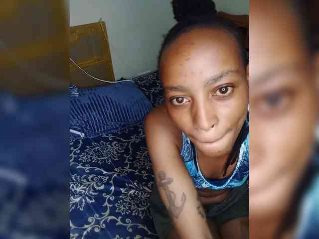 DarkDesireJ webcam