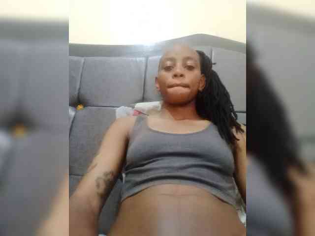 DarkDesireJ webcam