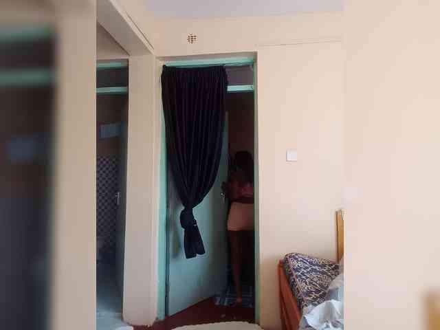 DarkDesireJ webcam