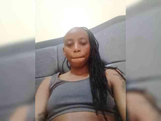 DarkDesireJ webcam