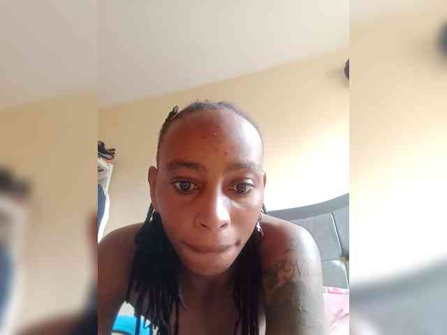 DarkDesireJ webcam