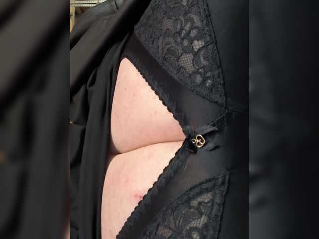 Nellya32216 live cam on BongaCams