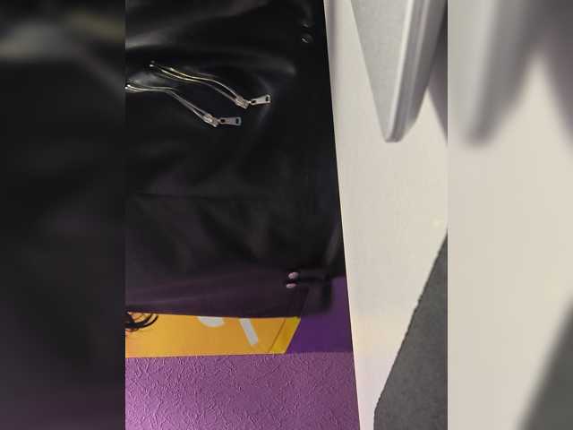 Nellya32216 live cam on BongaCams