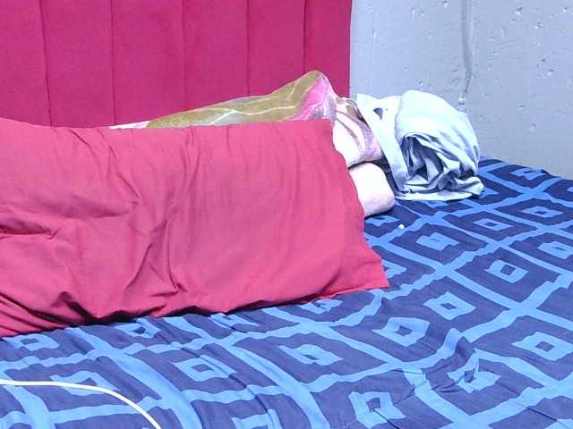 SexyShy live cam on BongaCams