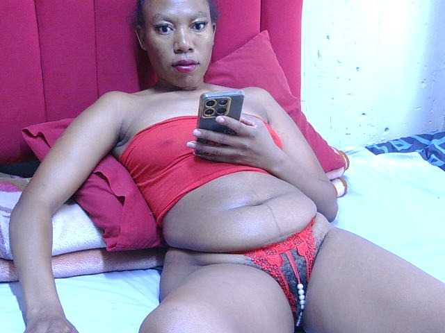SexyShy live cam on BongaCams