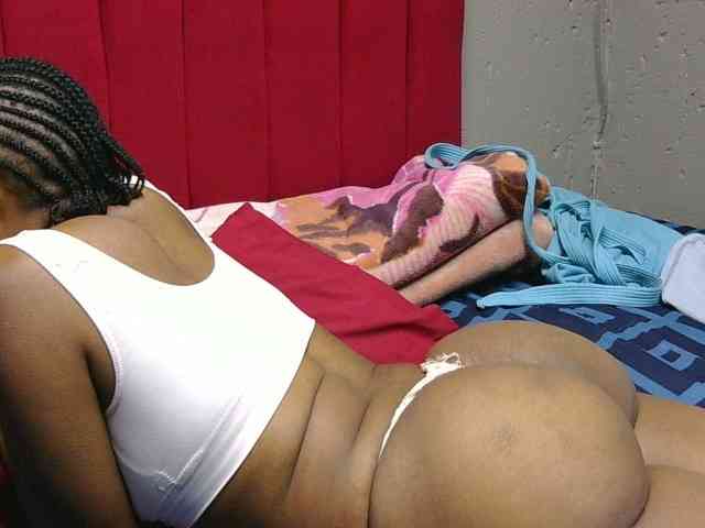 SexyShy webcam