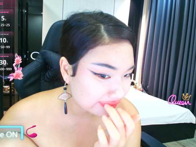 xxxsexaxion7 live cam on BongaCams