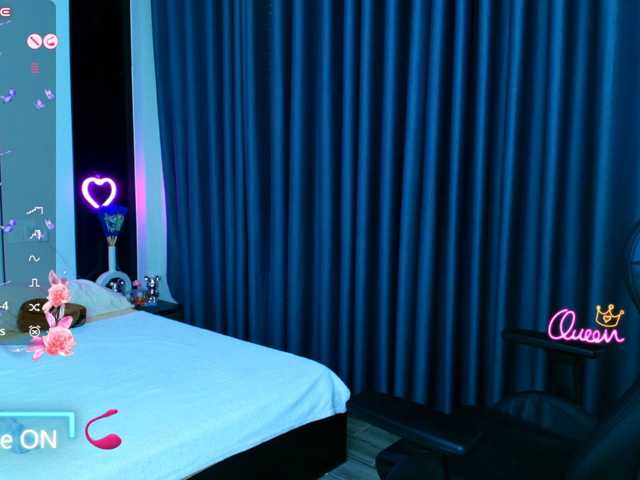 xxxsexaxion7 live cam on BongaCams