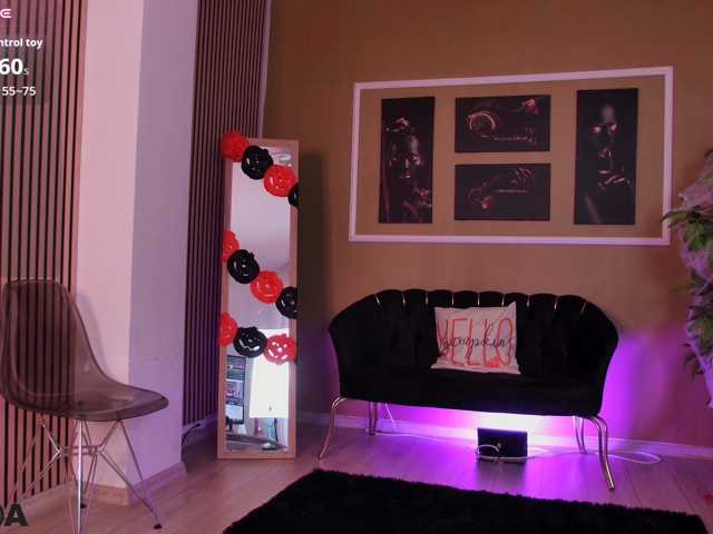 AryaSinclair live cam on BongaCams