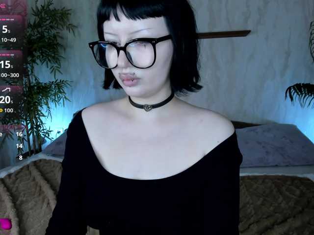 alice-chained