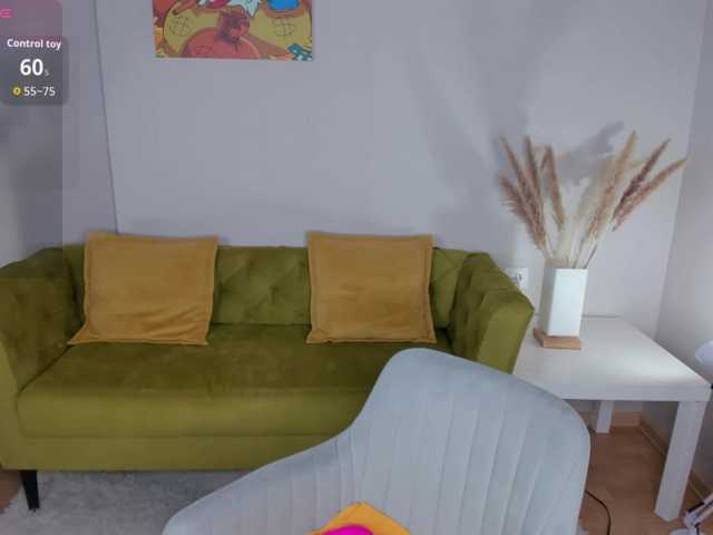 alice-chained live cam on BongaCams