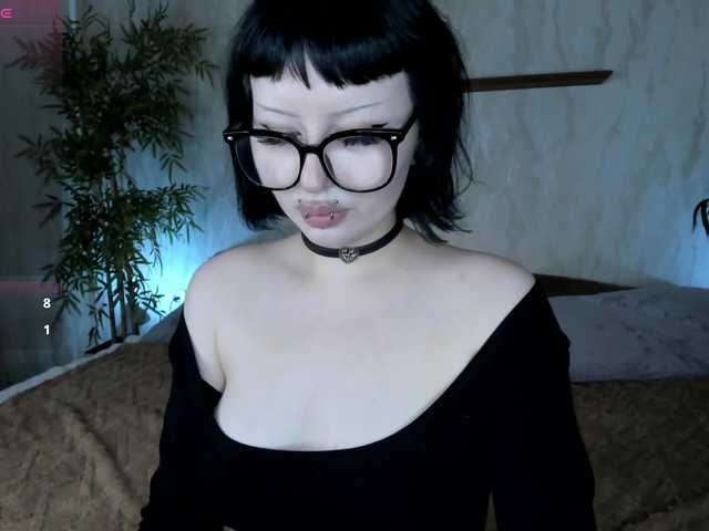 alice-chained