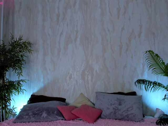 alice-chained live cam on BongaCams